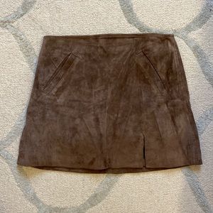 Short brown suede skirt, size 26